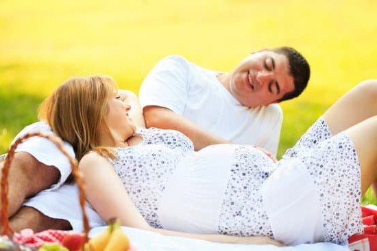 Is a Headache a Sign of Pregnancy Headache in early pregnancy may indicate hormonal changes. Consult a doctor for proper diagnosis and treatment