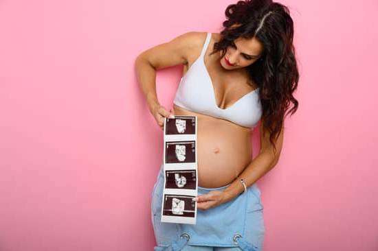 How to Self Examine Your Stomach for Pregnancy Detailed guide on how to self examine your stomach for pregnancy at home