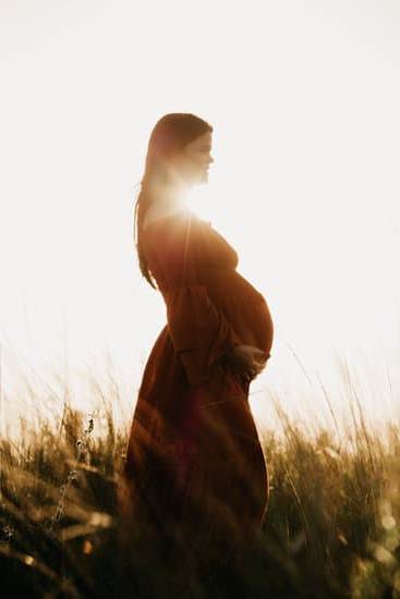 Guidelines on when to stop taking progesterone during pregnancy to ensure a healthy outcome