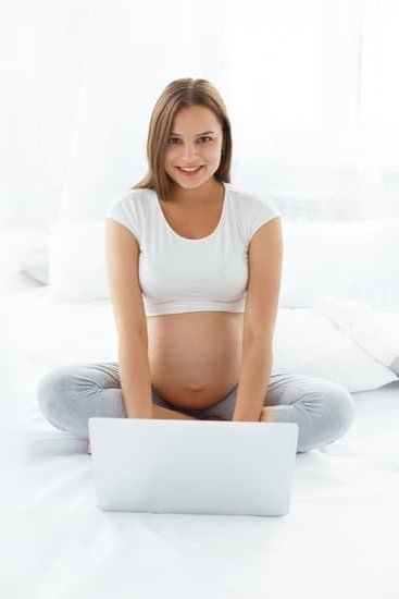 Explanation of non-stress test during pregnancy to monitor baby's health in utero