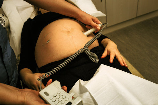 Why Am I Showing So Early in My First Pregnancy Why Am I Showing So Early - A common concern in first pregnancies